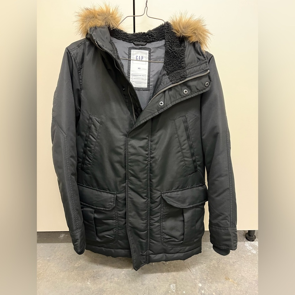 Like new!! GAP Men's Black Parka Winter Jacket Size XS